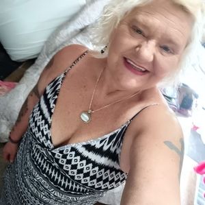 Meet your Posher, Sharon